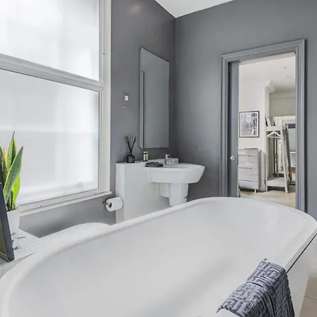Appartement Eiffel Prestige *