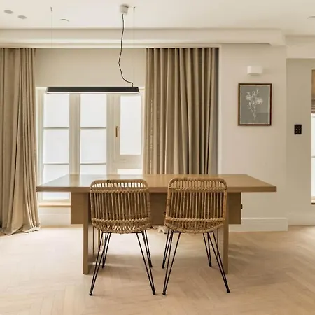 Eiffel Prestige Appartement *